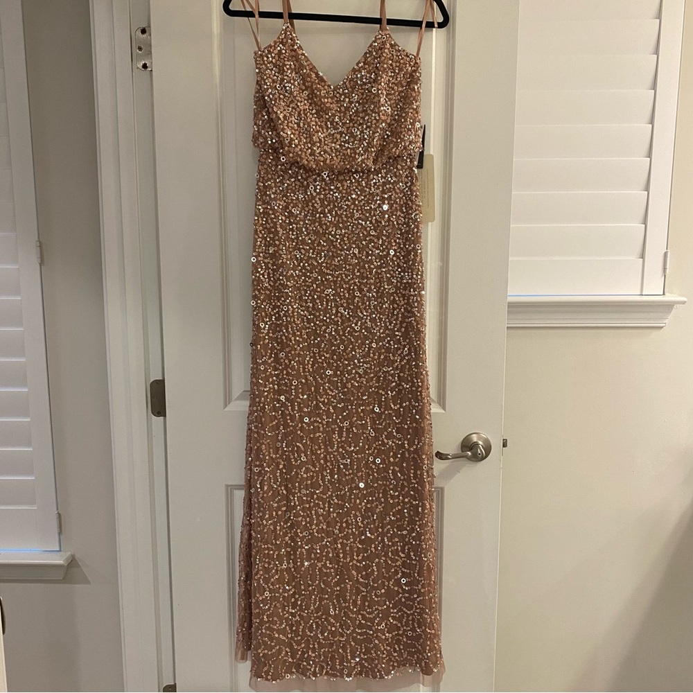 NWT Adrianna Papell Sequin Antique Rose Sequin Gown With Spaghetti Straps